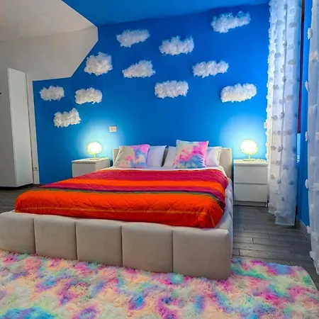 Cloud House - Gorla M1 Red Metro Station 米兰
