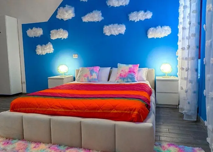 Cloud House - Gorla M1 Red Metro Station 米兰